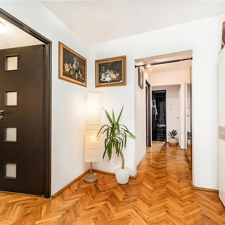 Cozy Artists - By Open House Apartment