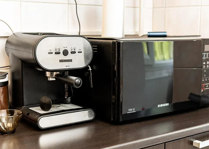 Cozy Artists - By Open House